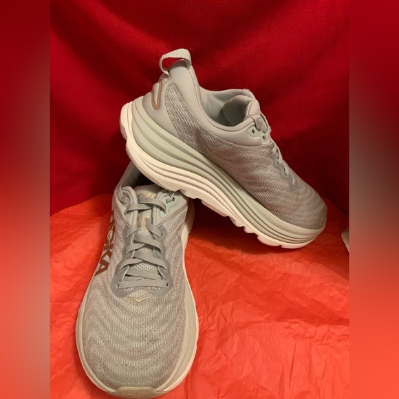 HOKA - Picture 2 of 12